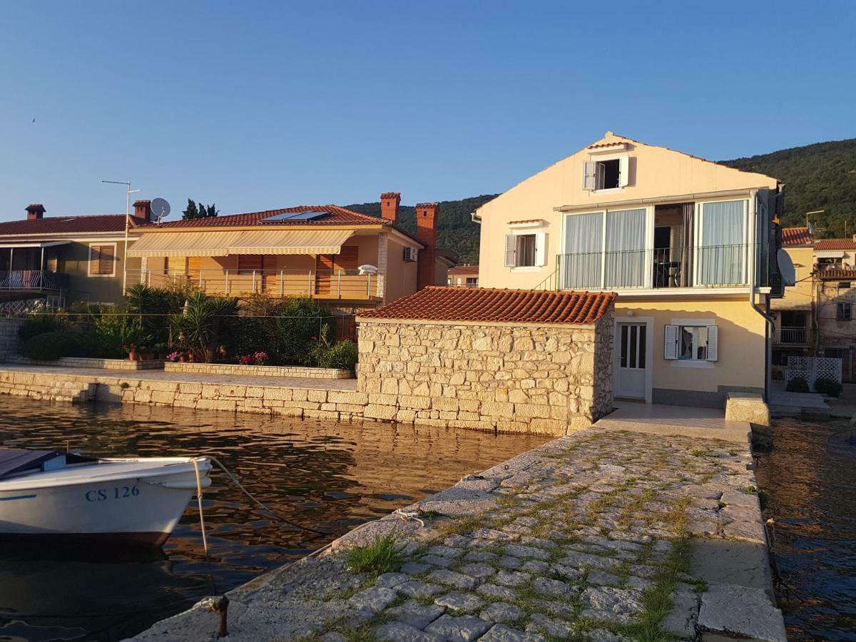 Cres View Apartments Exterior foto